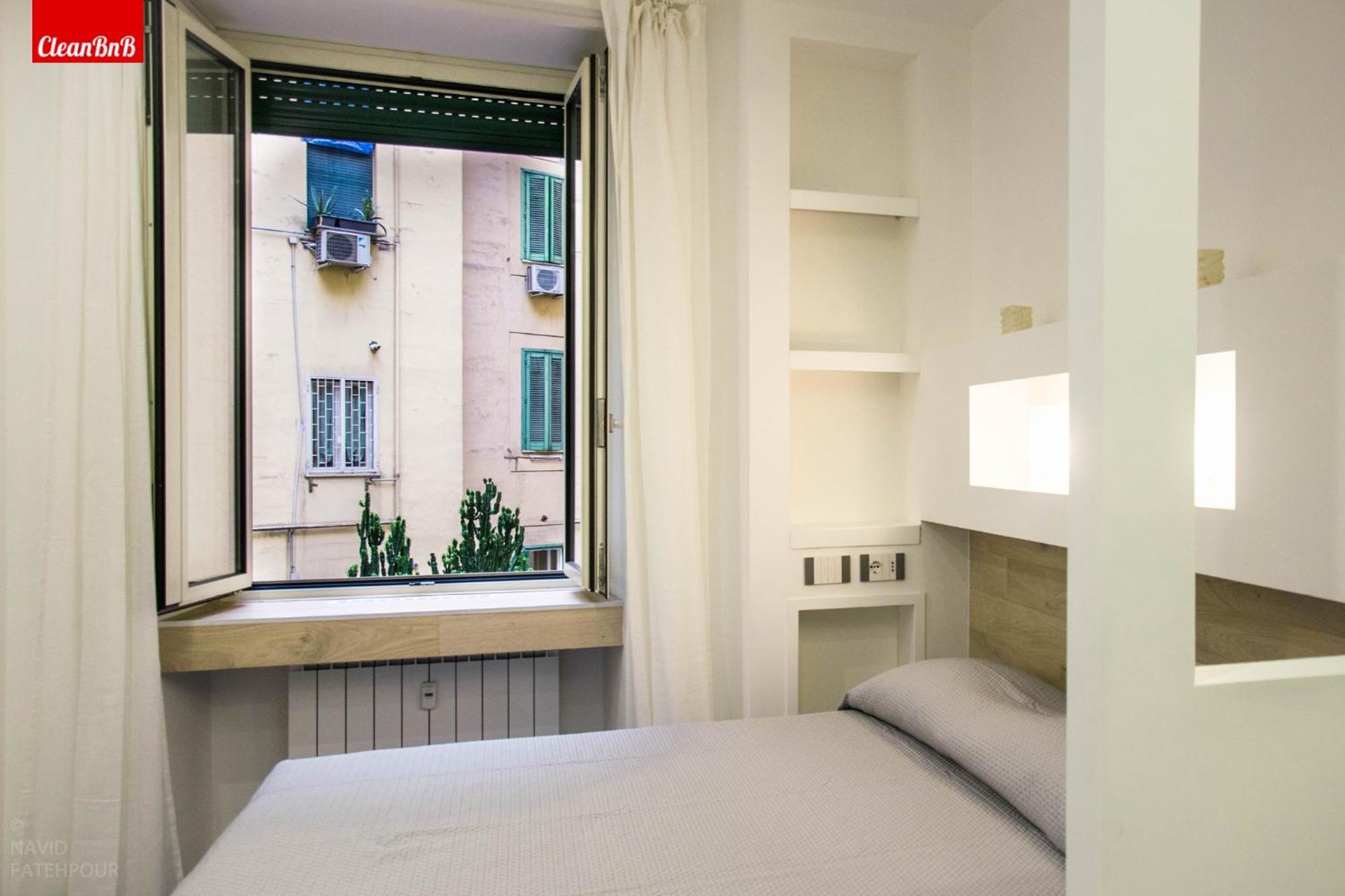 Largo Leopardi Modern Rom